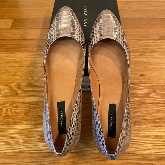 Ann Taylor Perfect Kitten Heels, Espresso Melange, 7.5 M - Picture 5 of 5